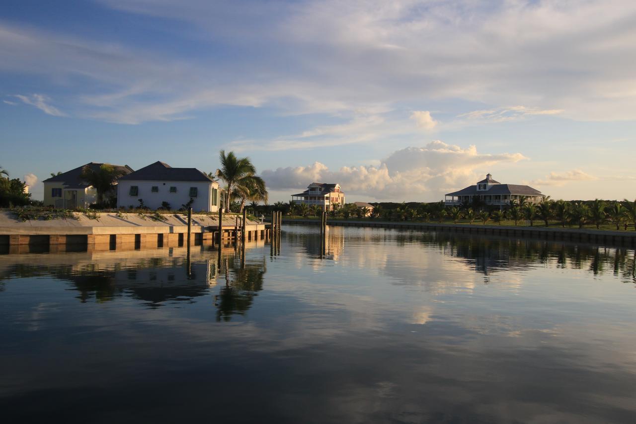 The Sandpiper Inn Crossing Rocks Exterior foto